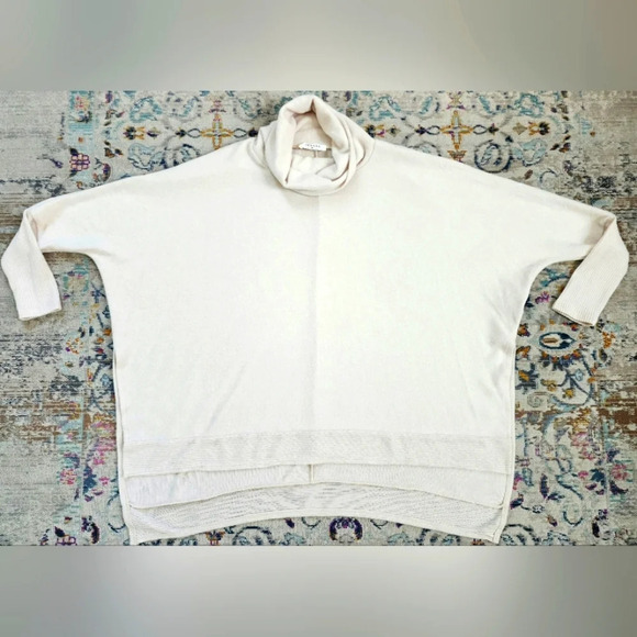Zenana Womens White/Cream Turtleneck Oversized Soft Poncho Sweater Top, sz MD - Picture 1 of 12